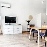Ukiel Park 16 Przy Plazy Miejskiej - Klimatyzacja,free Parking,fv Apartman *