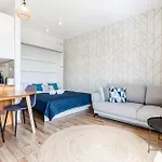Ukiel Park 16 Przy Plazy Miejskiej - Klimatyzacja,free Parking,fv Apartman *